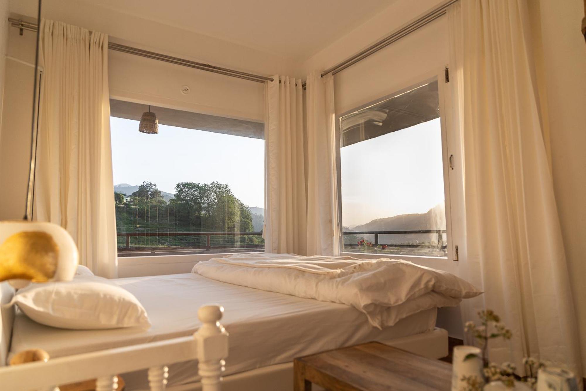 Exstasy Stays - Bathtub Rooms & Cafe - Your Romantic & Cozy Getaway - Thhpsociety - مكتزور المظهر الخارجي الصورة