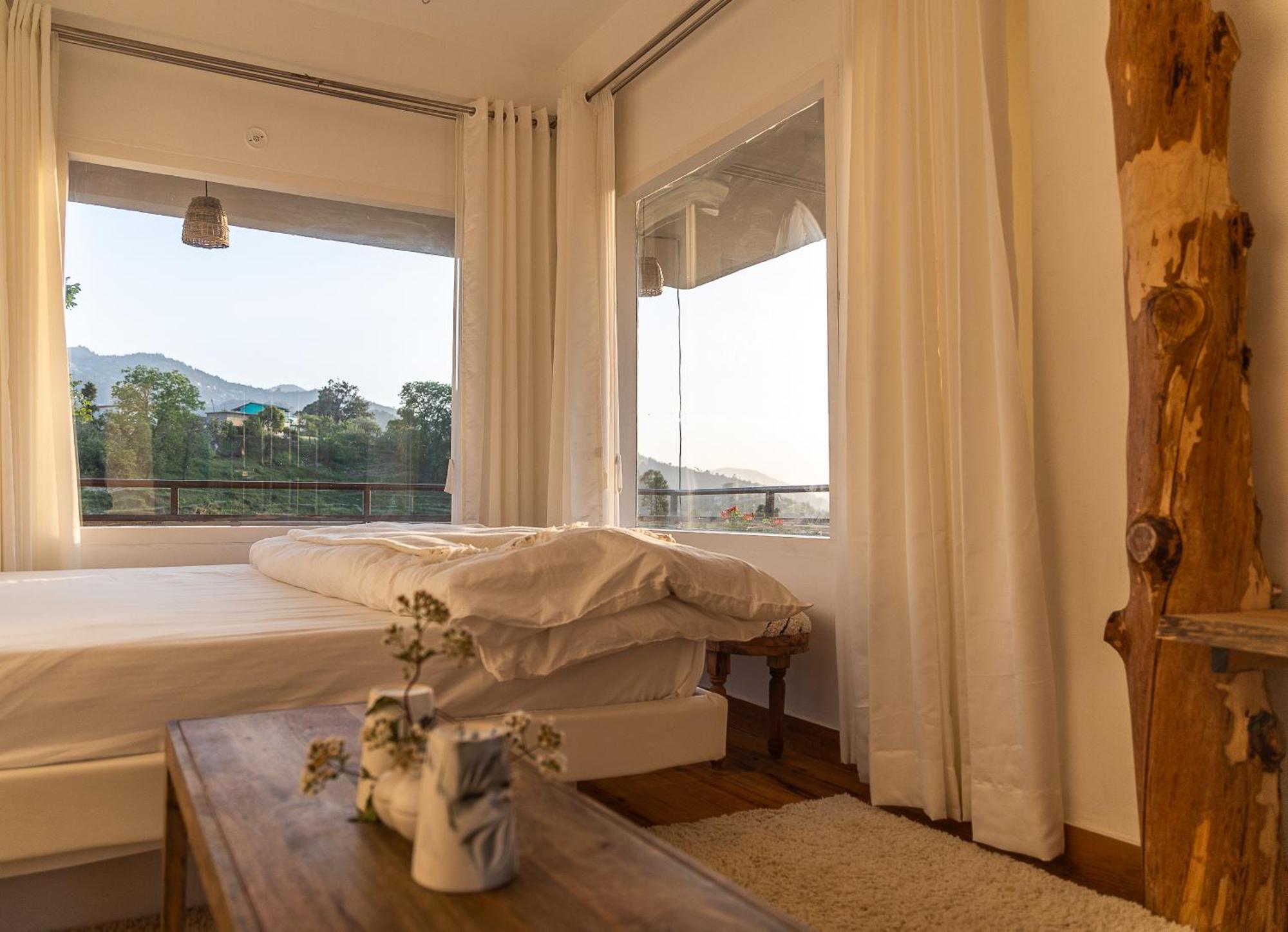 Exstasy Stays - Bathtub Rooms & Cafe - Your Romantic & Cozy Getaway - Thhpsociety - مكتزور المظهر الخارجي الصورة