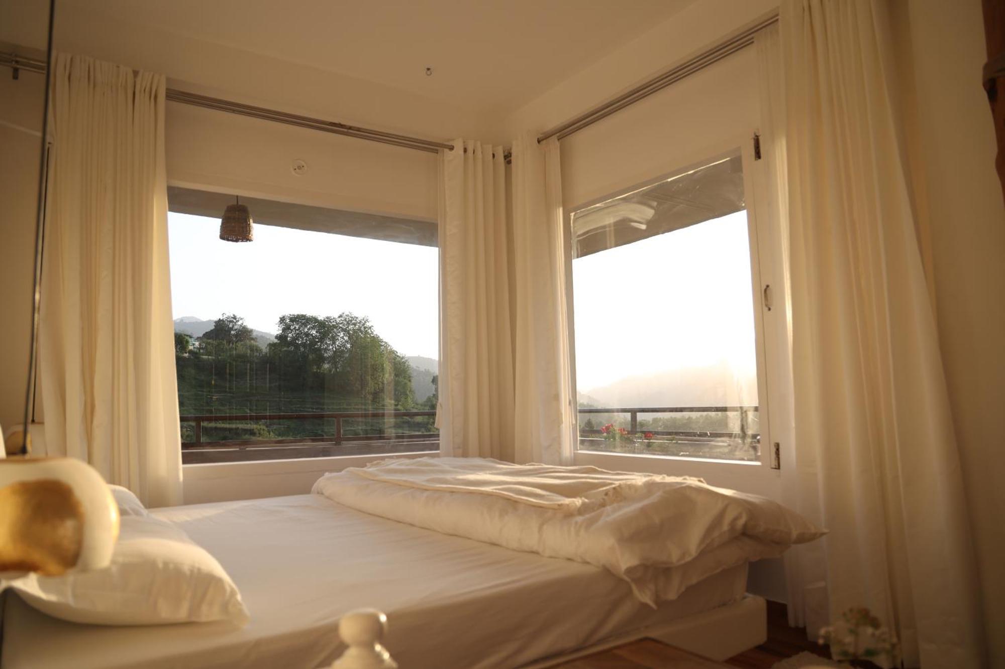 Exstasy Stays - Bathtub Rooms & Cafe - Your Romantic & Cozy Getaway - Thhpsociety - مكتزور المظهر الخارجي الصورة