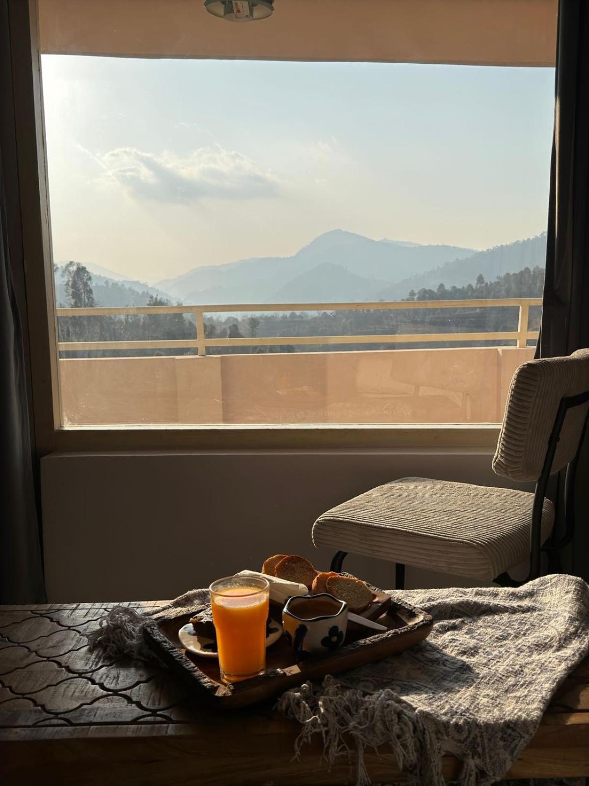 Exstasy Stays - Bathtub Rooms & Cafe - Your Romantic & Cozy Getaway - Thhpsociety - مكتزور المظهر الخارجي الصورة